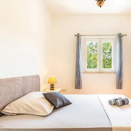 Σπίτι διακοπών 3 Bedroom Pet Friendly In *