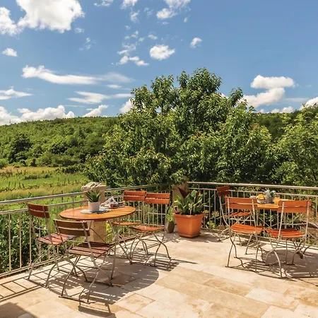 3 Bedroom Pet Friendly In Σπίτι διακοπών *
